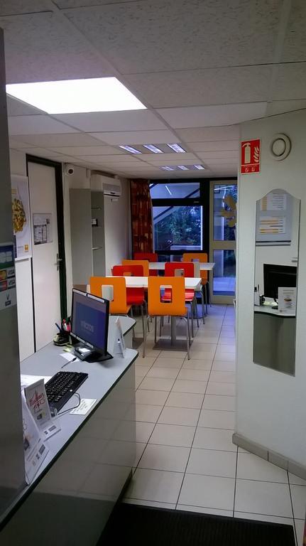 Premiere Classe Dreux Exteriör bild